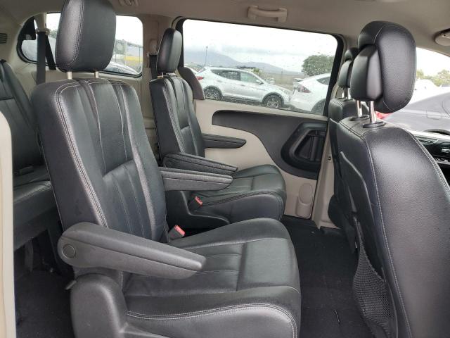 Photo 11 from auction – 2014 CHRYSLER TOWN & COU with VIN 2C4RC1BG3ER256824