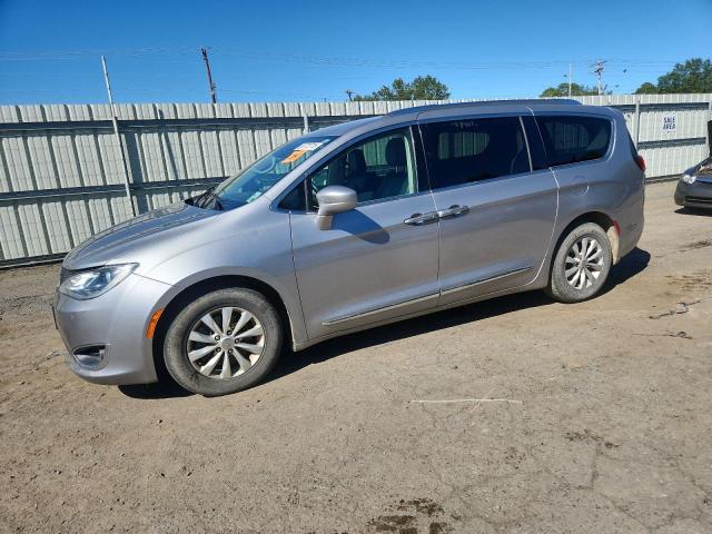 CHRYSLER PACIFICA 2019 with VIN 2C4RC1BG7KR566843 - Photo from auction