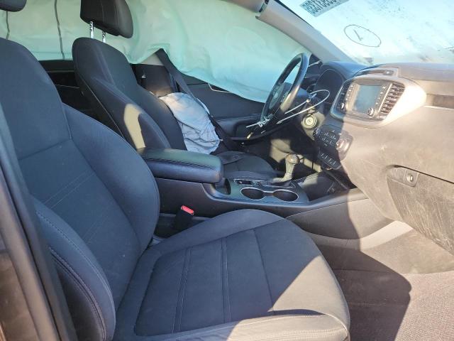 Photo 7 from auction – 2017 KIA SORENTO LX with VIN 5XYPGDA30HG200375