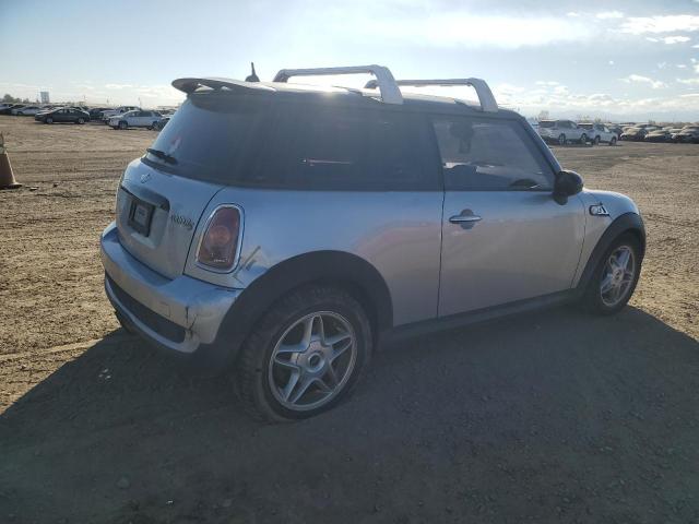 Photo 3 from auction – 2007 MINI COOPER S with VIN WMWMF73547TT84581