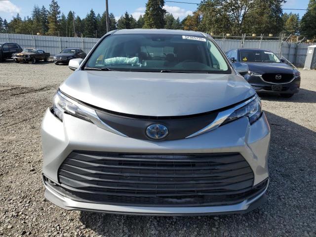 Photo 5 from auction – 2021 TOYOTA SIENNA LE with VIN 5TDKRKEC8MS017385