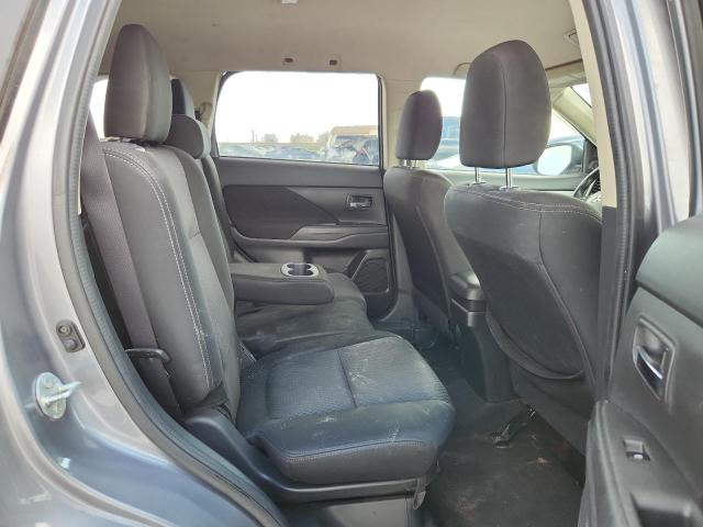 Фото 11 с аукциона – 2016 MITSUBISHI OUTLANDER с VIN JA4AD3A30GZ042199