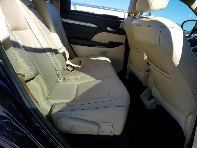 Photo 11 from auction – 2016 TOYOTA HIGHLANDER with VIN 5TDJKRFH6GS253489