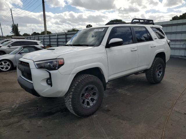 Photo 1 from auction – 2023 TOYOTA 4RUNNER SR5 with VIN JTEEU5JR2P5303018