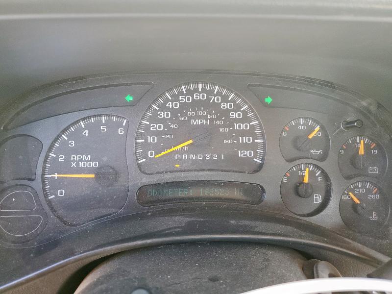 Photo 9 from auction – 2006 CHEVROLET SILVERADO with VIN 1GCEC19VX6E195697