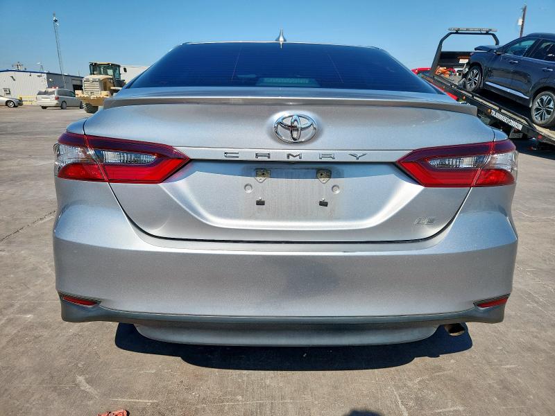 Photo 6 from auction – 2022 TOYOTA CAMRY LE with VIN 4T1C11AK8NU693282