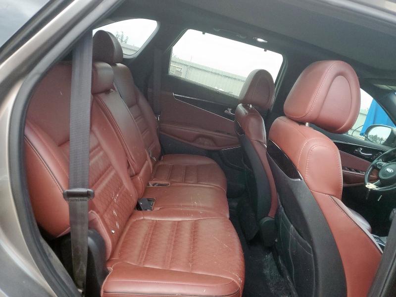 Photo 11 from auction – 2016 KIA SORENTO SX with VIN 5XYPK4A10GG121980