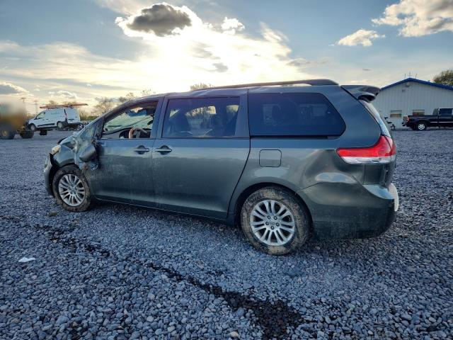 Photo 2 from auction – 2012 TOYOTA SIENNA XLE with VIN 5TDYK3DC6CS260407