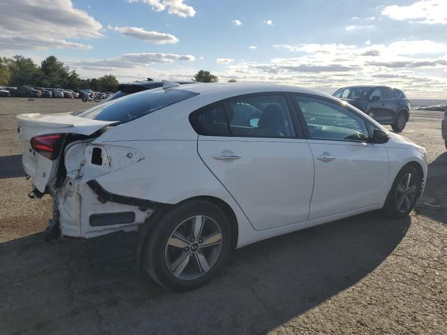 Photo 3 from auction – 2018 KIA FORTE LX with VIN 3KPFL4A7XJE177359