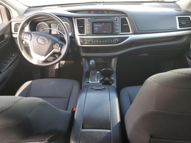 Photo 8 from auction – 2019 TOYOTA HIGHLANDER with VIN 5TDBZRFH4KS737153