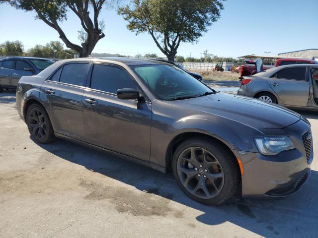 Photo 4 from auction – 2022 CHRYSLER 300 with VIN 2C3CCAAGXNH104055
