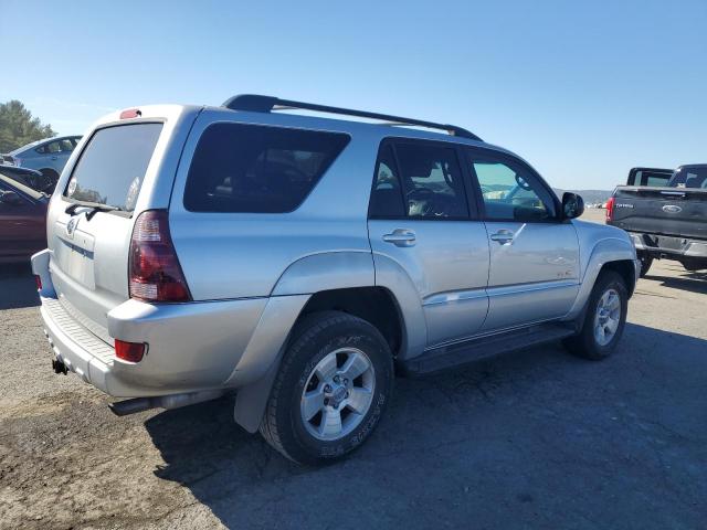 Photo 3 from auction – 2004 TOYOTA 4RUNNER SR with VIN JTEBU14R448012697
