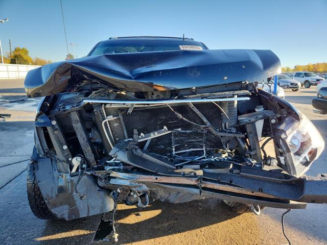 Photo 5 from auction – 2011 CHEVROLET AVALANCHE with VIN 3GNTKGE38BG389298