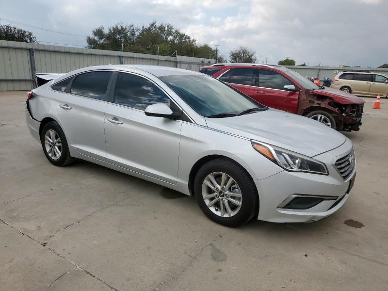 Photo 4 from auction – 2016 HYUNDAI SONATA SE with VIN 5NPE24AF9GH365574