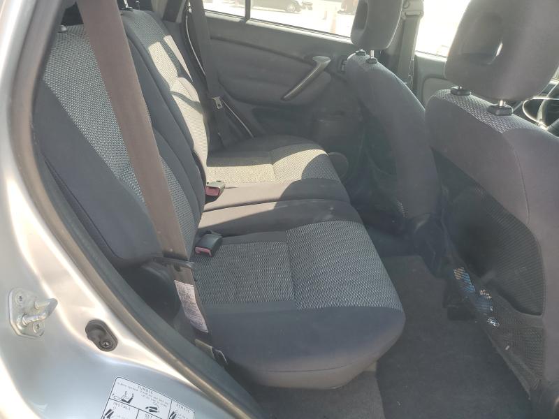 Photo 11 from auction – 2004 TOYOTA RAV4 with VIN JTEGD20V840012117