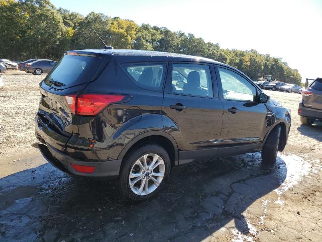 Photo 3 from auction – 2019 FORD ESCAPE S with VIN 1FMCU0F70KUB19745