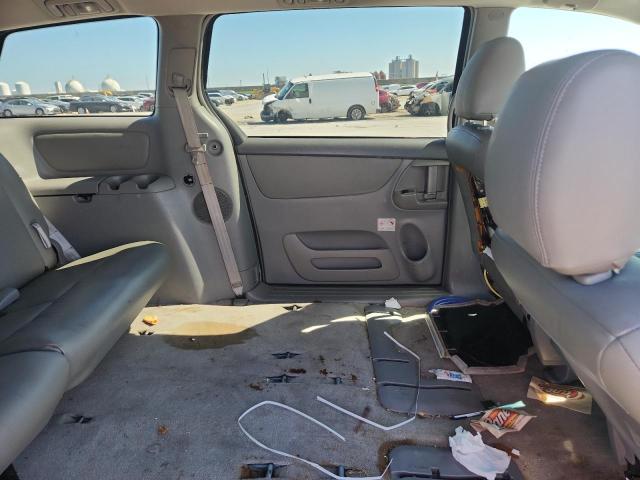 Photo 11 from auction – 2010 TOYOTA SIENNA CE with VIN 5TDKK4CC1AS339350