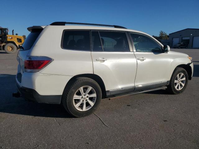 Photo 3 from auction – 2011 TOYOTA HIGHLANDER with VIN 5TDBK3EH4BS064321