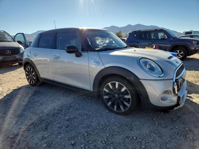 Photo 4 from auction – 2015 MINI COOPER S with VIN WMWXU3C51FT891982