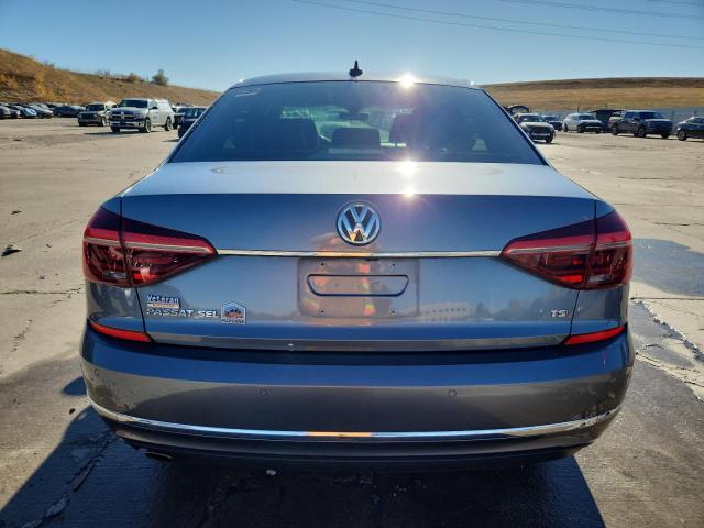 Photo 6 from auction – 2017 VOLKSWAGEN PASSAT with VIN 1VWCT7A3XHC053138