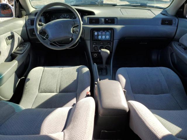 Photo 8 from auction – 2000 TOYOTA CAMRY CE with VIN JT2BG22K6Y0531013