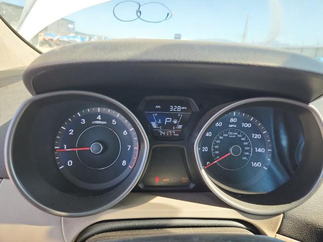 Photo 9 from auction – 2016 HYUNDAI ELANTRA SE with VIN 5NPDH4AE1GH672836