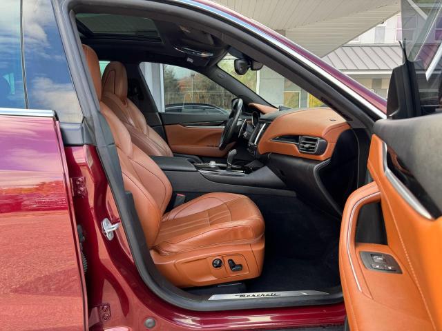 Photo 5 from auction – 2017 MASERATI LEVANTE SP with VIN ZN661XUS6HX221843