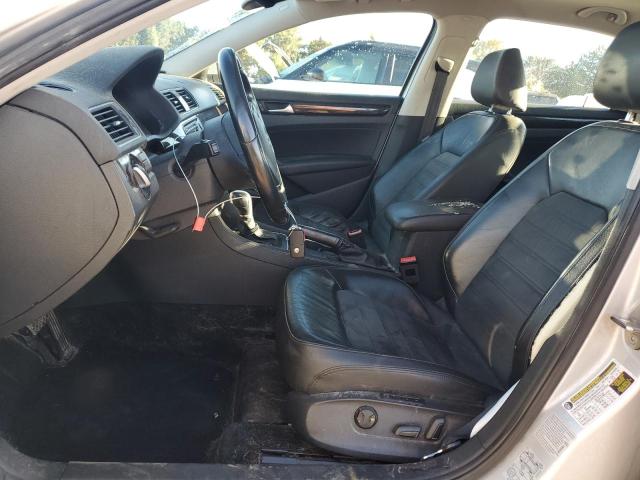 Photo 7 from auction – 2015 VOLKSWAGEN PASSAT SEL with VIN 1VWCV7A34FC048153