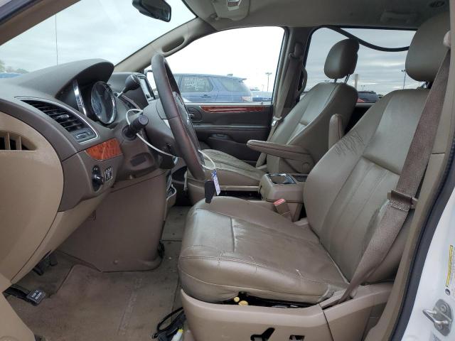 Photo 7 from auction – 2016 CHRYSLER TOWN & COU with VIN 2C4RC1BG1GR295950