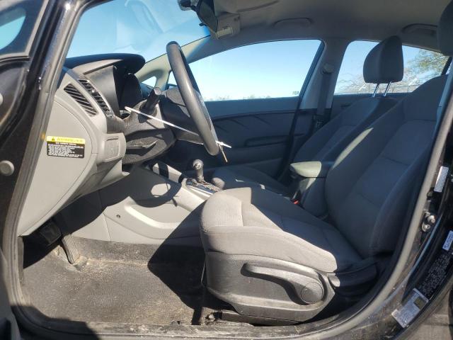 Photo 7 from auction – 2017 KIA FORTE LX with VIN 3KPFK4A75HE050791