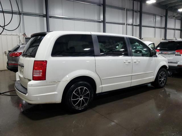Photo 3 from auction – 2010 CHRYSLER TOWN & COU with VIN 2A4RR4DE0AR393820