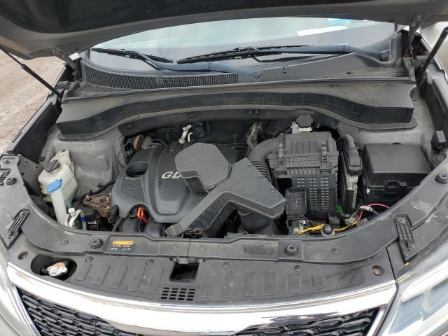 Photo 12 from auction – 2015 KIA SORENTO LX with VIN 5XYKTCA62FG574526