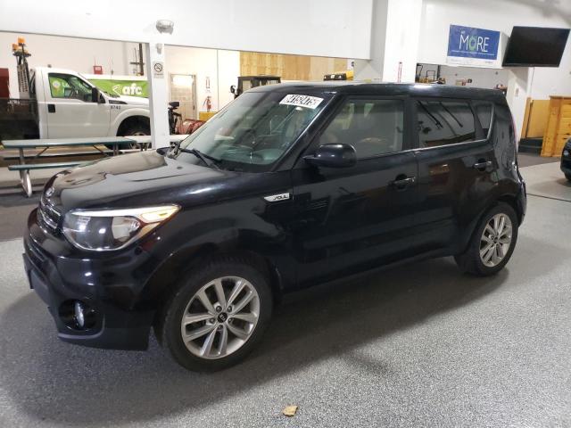KIA SOUL + 2017 with VIN KNDJP3A5XH7461575 - Photo from auction