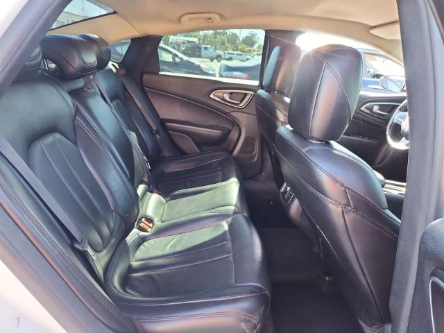 Photo 10 from auction – 2016 CHRYSLER 200 LIMITE with VIN 1C3CCCAB9GN179890