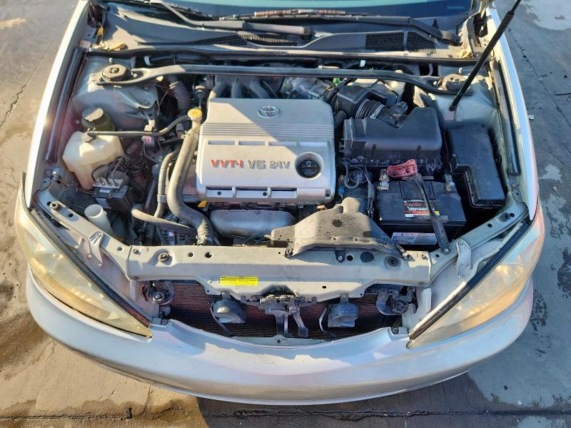 Photo 11 from auction – 2004 TOYOTA CAMRY LE with VIN 4T1BF32K04U063097