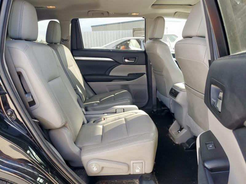 Photo 11 from auction – 2015 TOYOTA HIGHLANDER with VIN 5TDKKRFH5FS043078
