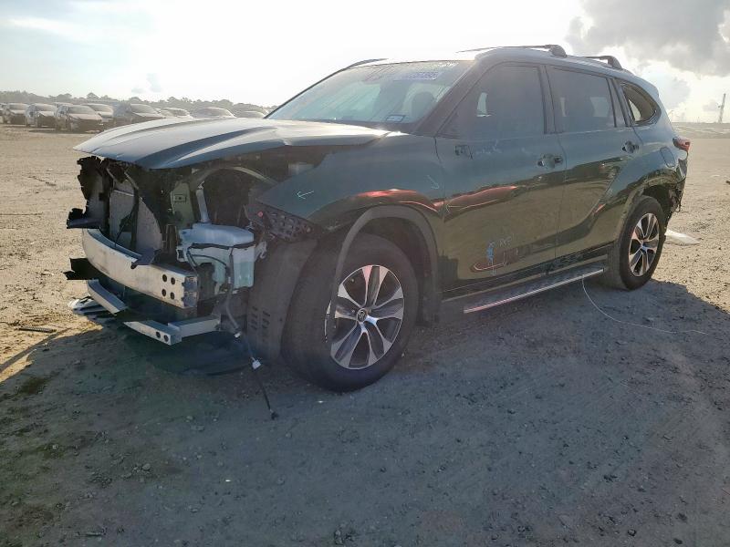 TOYOTA HIGHLANDER 2024 with VIN 5TDKDRAH4RS529130 - Photo from auction