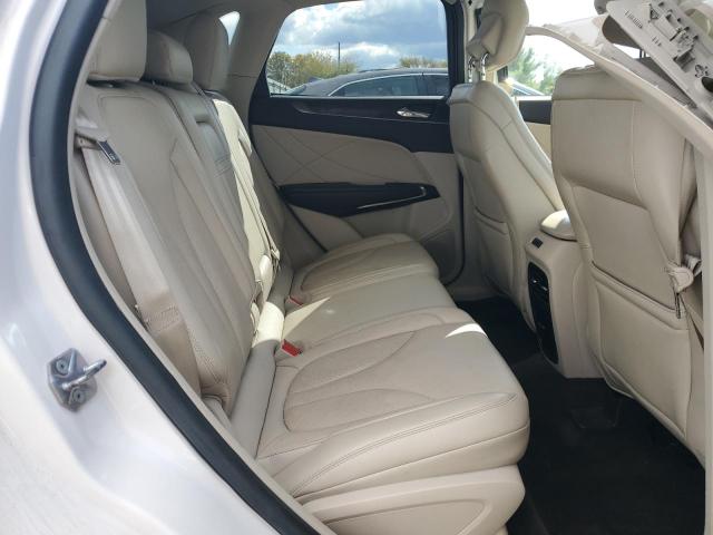 Photo 11 from auction – 2018 LINCOLN MKC RESERV with VIN 5LMCJ3D96JUL22505