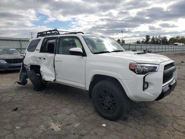 Photo 4 from auction – 2019 TOYOTA 4RUNNER SR with VIN JTEBU5JR1K5656524