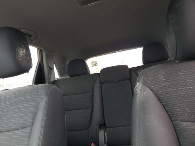 Photo 10 from auction – 2015 KIA SORENTO LX with VIN 5XYKTCA62FG574526