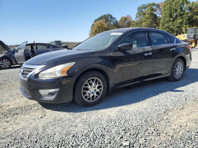 NISSAN ALTIMA 2.5 2015 with VIN 1N4AL3AP1FC268917 - Photo from auction