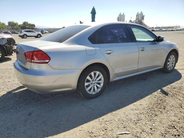 Photo 3 from auction – 2012 VOLKSWAGEN PASSAT S with VIN 1VWAP7A34CC077620