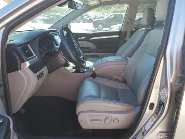 Photo 7 from auction – 2019 TOYOTA HIGHLANDER with VIN 5TDJZRFH0KS725500
