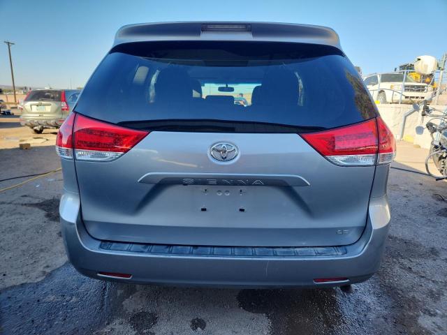 Photo 6 from auction – 2014 TOYOTA SIENNA LE with VIN 5TDKK3DC6ES447316