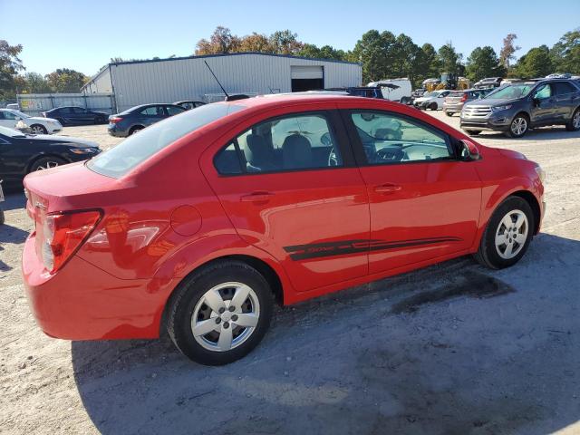 Фото 3 с аукциона – 2015 CHEVROLET SONIC с VIN 1G1JA5SG6F4128424