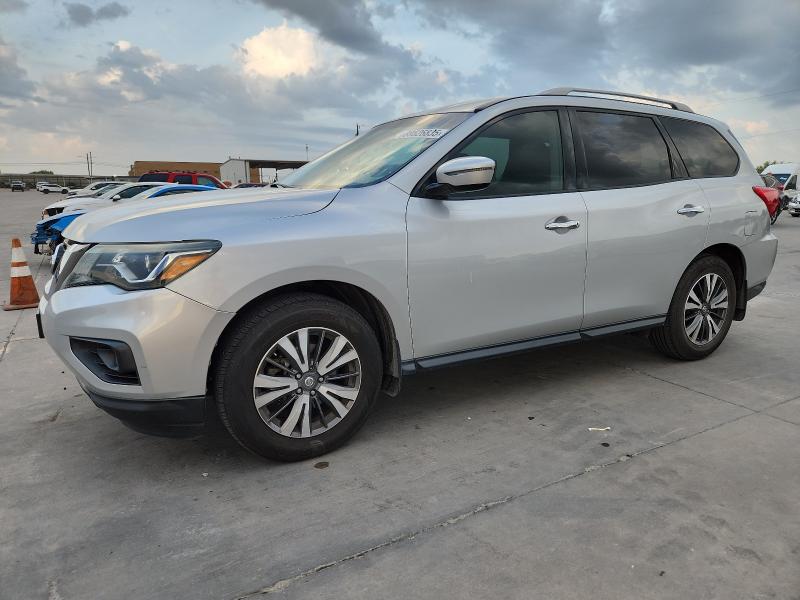 NISSAN PATHFINDER 2017 with VIN 5N1DR2MN3HC679583 - Photo from auction