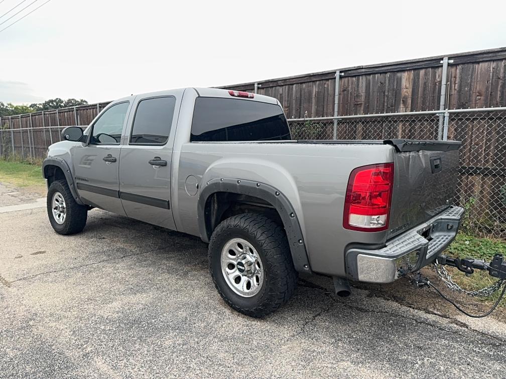 Photo 3 from auction – 2007 GMC NEW SIERRA with VIN 2GTEC13C571731420