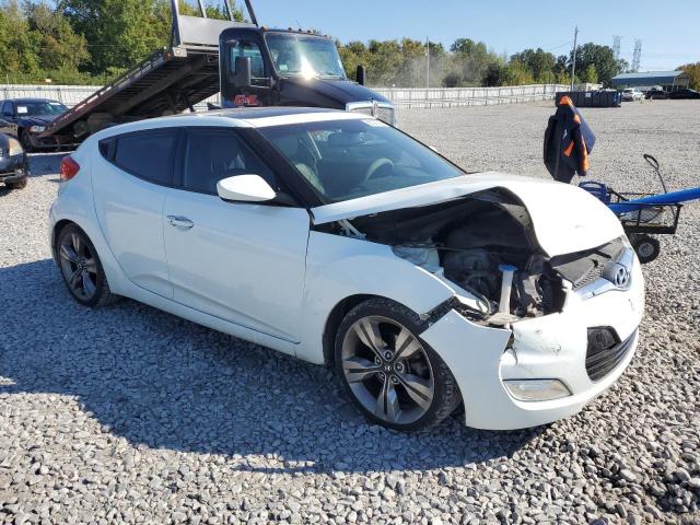 Photo 4 from auction – 2013 HYUNDAI VELOSTER with VIN KMHTC6AD4DU104557