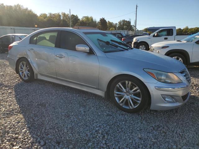 Photo 4 from auction – 2013 HYUNDAI GENESIS 3. with VIN KMHGC4DD2DU256242