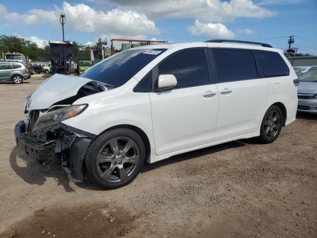 TOYOTA SIENNA SE 2017 with VIN 5TDXZ3DCXHS795965 - Photo from auction
